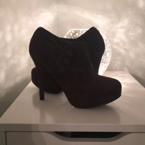 High heel platform bootie